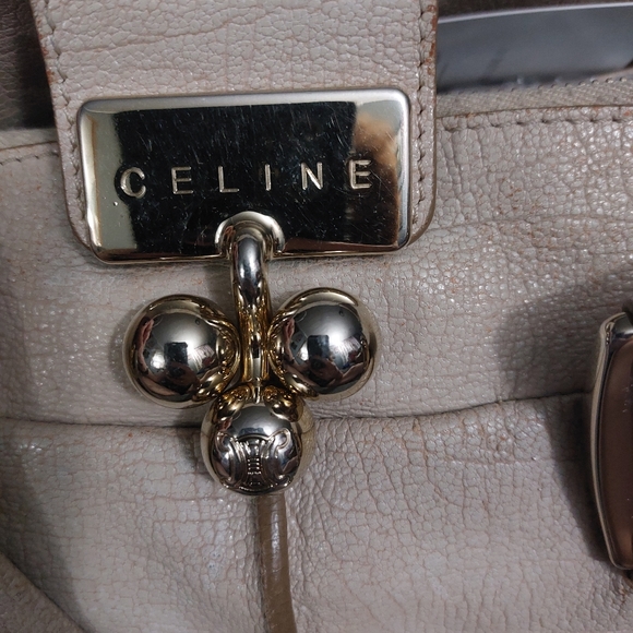 Cèline Leather Handbag - Picture 14 of 16